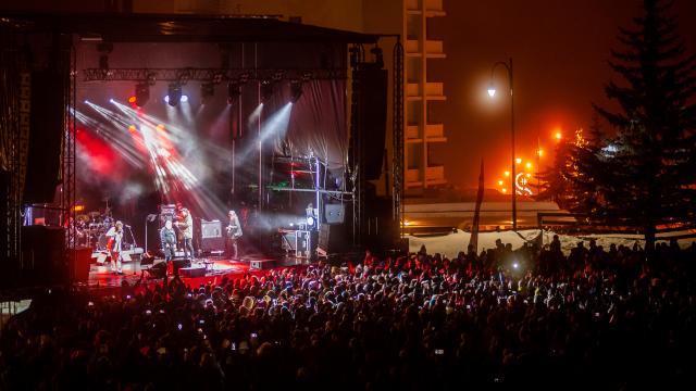 Vars en scène, concert gratuit en front de neige