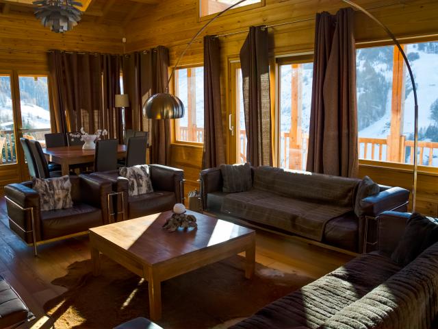 Intérieur cosy d'un chalet à Vars