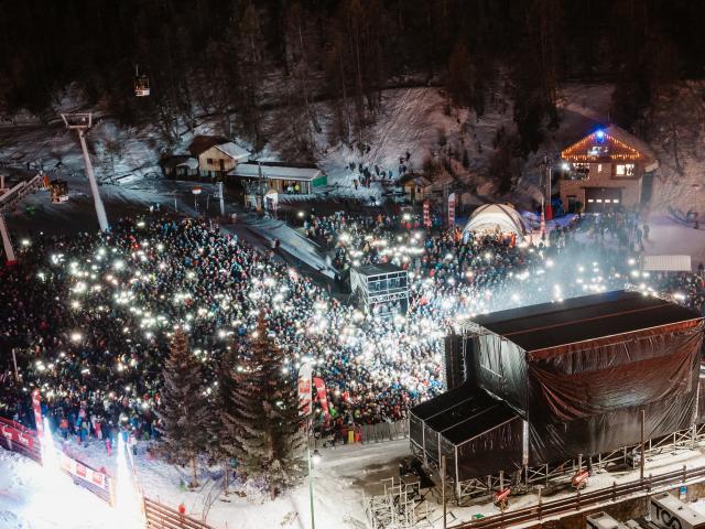 Vars en scène, Concert gratuit pour l'ouverture du domaine skiable