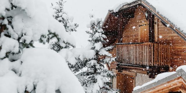 Chutes de neige abondantes dans les villages de Vars