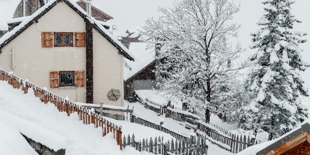 Chute de neige abondante dans les villages de Vars