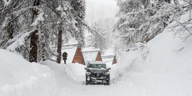 Chutes de neige abondantes à Vars, N'oubliez pas les équipements, ils sont obligatoires!