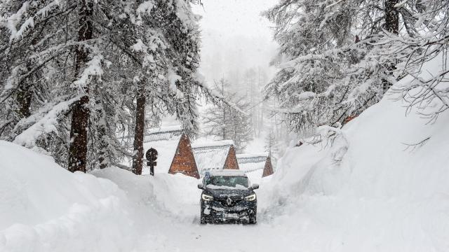 Chutes de neige abondantes à Vars, N'oubliez pas les équipements, ils sont obligatoires!