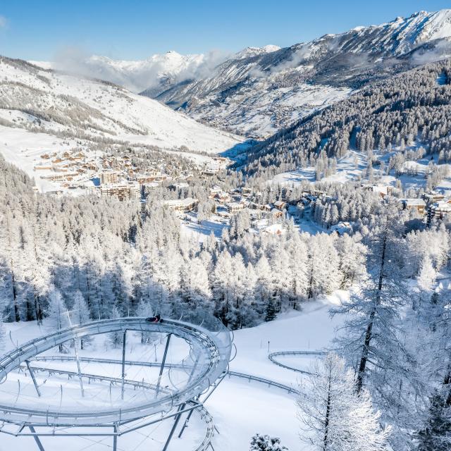 Luge du Caribou, Une luge sur ail alternant vrilles, vagues, sauts et autres chicanes... pour le plaisir de tous