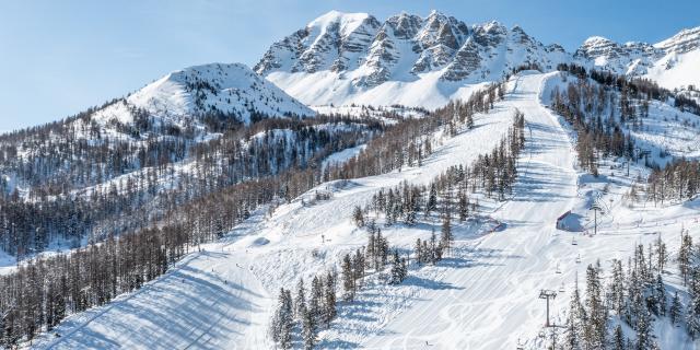 Domaine skiable de Vars et son emblématique montagne de l'Eyssina