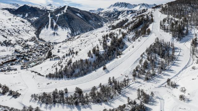 Piste de l'Olympique qui permet de rejoindre le village de Sainte Marie par le domaine skiable