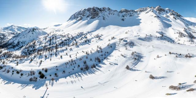 Domaine skiable de Vars protégé par l'Eyssina