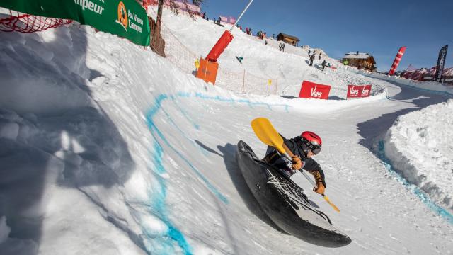 Outdoormix Winter Festival - Virage serré kayak