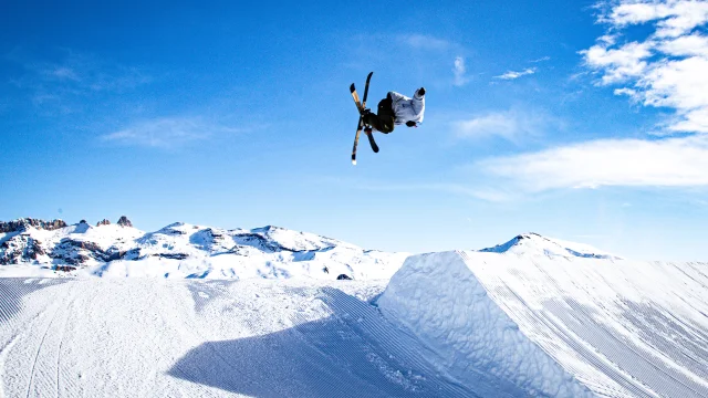 Ski freestyle sur le Varspark