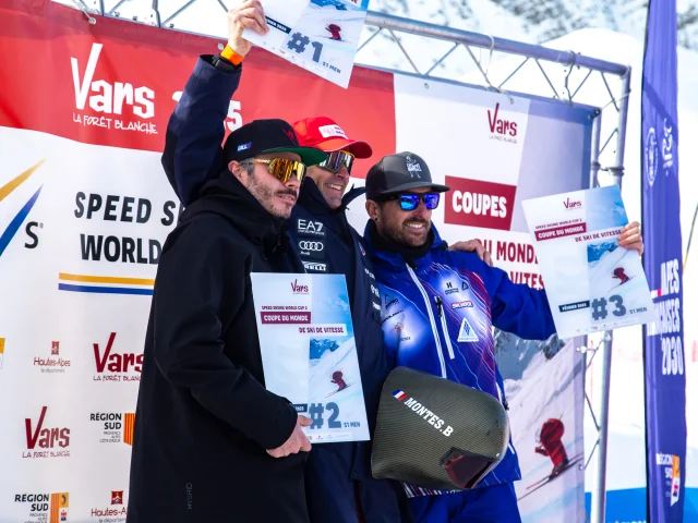 Podium masculin de la deuxième étape de coupe du monde de ski de vitesse à Vars